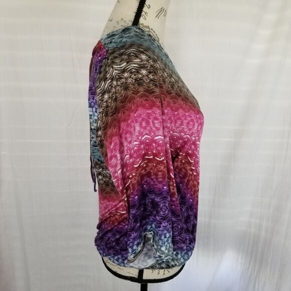 Democracy Geometric Print 3/4" Angel Wing Sleeves Bubble‎ Hem Blouse Size M - Picture 6 of 9